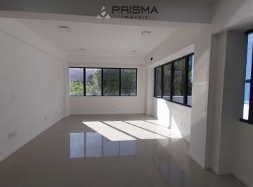 Comercial · 92m² · 1 Quarto · 1 Vaga · Sala comercial de 2 ambientes com terraço Próx ao Fórum bairro Dores Santa Maria