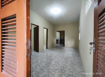 Casa · 100m² · 3 Quartos · Casa com 3 dormitórios para alugar, 80 m² por R$ 950/mês - Henrique Jorge - Fortaleza/CE