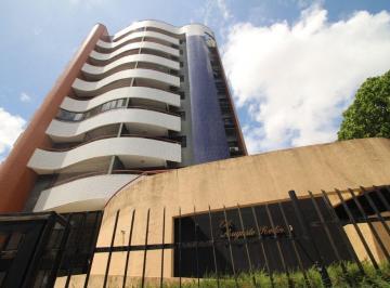Apartamento · 108m² · 3 Quartos · 2 Vagas · Apartamento no Bairro de Fátima - 107 m², 3 quartos (1 suíte), 2 vagas.