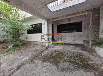 Terreno · 170m² · Terreno à venda na Avenida Casa Verde, com uma casa antiga. 2 frentes