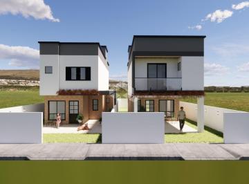 Casa · 131m² · 3 Quartos · 2 Vagas · Casa 3 dormitórios com 1 suítes nos Ingleses