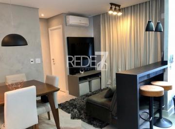 Foto 01 · Apartamento à venda no Centro de Campinas-SP: 1 quarto, 1 sala, 1 banheiro, 1 vaga de garagem, 70m²