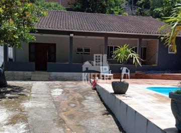Casa com área de lazer em Várzea das Moças · asa com Piscina, 4 Quartos e Terreno Amplo em Várzea das Moças