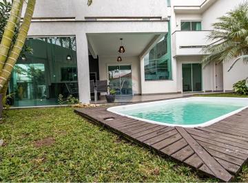 Casa · 264m² · 3 Quartos · 2 Vagas · Casa em Condomínio 3 quartos COM PISCINA a venda. Bairro Uberaba. Curitiba, PR