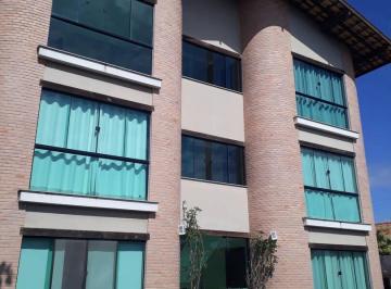 Apartamento · 74m² · 2 Quartos · 1 Vaga · Apartamento no centro, 2 quartos com 1 suíte e varanda