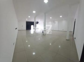 Foto 02 · Salão Comercial Impecável de 322m² na Vila Bissoto, Valinhos - SP: 3 Salas, 5 Banheiros e 3 Vagas!