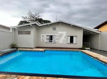 Casa · 208m² · 3 Quartos · 4 Vagas · Casa Térrea de 3 quartos no Parque São Quirino, Campinas-SP: 208m², 1 suíte, 3 salas, 3 banheiros, 4