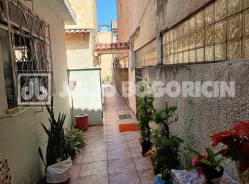 Casa · 25m² · 4 Quartos · Casa de Vila : Duplex / Residencial / Quintino Bocaiúva
