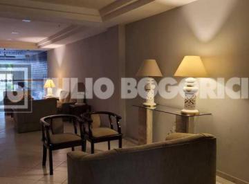 Apartamento · 182m² · 2 Quartos · 2 Vagas · excelente cobertura, linear e área de lazer no segundo andar. 2 vagas, portaria