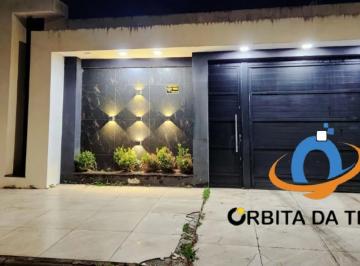 Foto 01 · Imperdível oportunidade! Casa à venda em Matinhos-PR, 3 quartos, 1 suíte, 3 banheiros, 2 vagas de ga