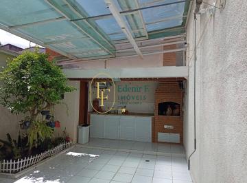 Casa · 208m² · 3 Quartos · 4 Vagas · Casa ampla com espaço gourmet retrátil, 2 suítes+ 4 vagas + 6 banheiros