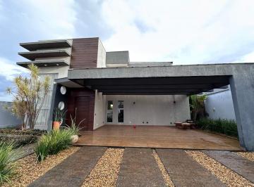 Casa · 300m² · 3 Quartos · 4 Vagas · Casa moderna condomínio Alto da Boa Vista