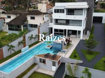 Casa · 516m² · 3 Quartos · 6 Vagas · Excelente casa no Cidade Jardim com 3 suítes e escritório reversível 