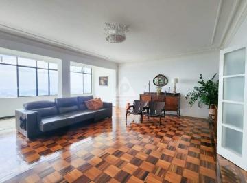 Apartamento · 398m² · 6 Quartos · 1 Vaga · Apartamento de 6 quartos, hall privativo (1 por andar), vista linda para a baía de Guanabara