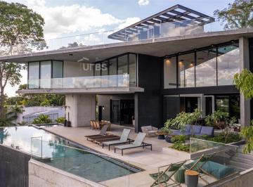 Casa · 1510m² · 6 Quartos · 4 Vagas · Mansão de Luxo à Venda no Aldeia do Vale – Goiânia | 6 Suítes | Vista para o Lago | 1.510 m²