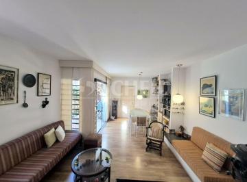 Casa · 151m² · 3 Quartos · 3 Vagas · Casa térrea sobre garagem à venda com 3 quartos e 3 vagas na Vila Alexandria em São Paulo