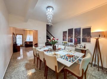 Casa · 150m² · 3 Quartos · 1 Vaga · Sobrado para venda com 150 metros, 3 dormitórios, Metrô Tatuapé.