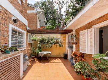 Casa · 162m² · 3 Quartos · 2 Vagas · Jardim Petrópolis  Sobrado com Quintal e 3 Dormitórios
