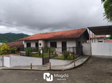 Casa · 142m² · 4 Quartos · 5 Vagas · Casa em Velha, Blumenau/SC
