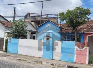f0c481525d5fff30f0cc4285ee548a04024cf997 · Casa de 213,85m² à venda, com 4 quartos (1 suíte), localizado no Varadouro, Olinda - Pernambuco.