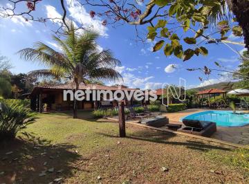 33356180-f72b-4fc5-8fc2-65bfb677794c.webp · Refúgio exclusivo com 2.000m², piscina e natureza no Recanto das Araras