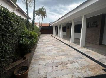 932d7f4365f524d6b0a130dac2e4cd58376b8a9b · Casa com 3 suítes Jd America