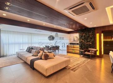 Apartamento · 196m² · 3 Quartos · 3 Vagas · Apartamento - Chácara Santo Antônio - 3 Suítes - 196m².