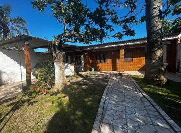 Casa de 2 quartos, Itanhaém · Casa com 2 dormitórios, sendo 1 suíte,para Venda, Itanhaém / SP