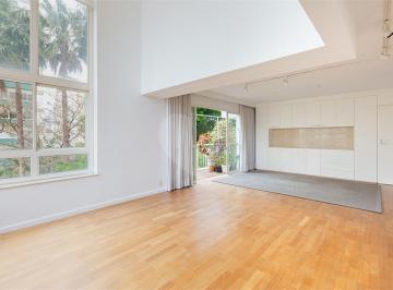 Apartamento de 3 quartos, São Paulo · Duplex para locação na Vila Madalena com três suítes