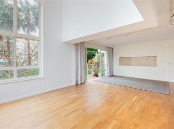 Apartamento de 3 quartos, São Paulo · Duplex para locação na Vila Madalena com três suítes