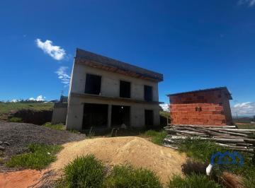 Foto 01 · Casa com 4 Quartos e 3 banheiros à Venda, 433 m² por R$ 450.000 Cód.ch2536