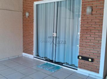 Casa · 125m² · 2 Quartos · 2 Vagas · Oportunidade - Casa Térrea - Bosque dos Eucaliptos - 2 Dormitórios - 125m².