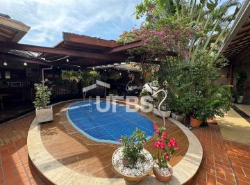 Casa de 4 quartos, Goiânia · CASA TERREA 262MT 4 QUARTOS SENDO 3 SUITES SETOR JARDIM ATLANTICO