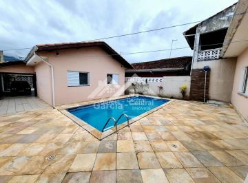 Casa · 143m² · 3 Quartos · 4 Vagas · Casa com piscina em Peruíbe