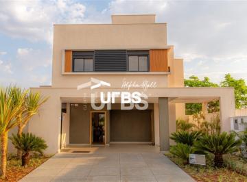 Casa · 181m² · 3 Quartos · 2 Vagas · Sobrado no Jardins Marselha