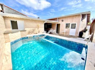 Casa · 197m² · 3 Quartos · 3 Vagas · Casa em Peruíbe com piscina com 3 quartos e edícula