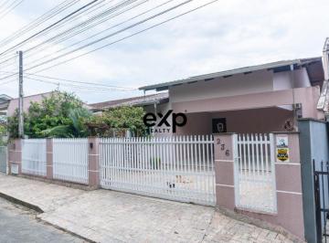 Casa · 155m² · 3 Quartos · 2 Vagas · Casa Semi - Mobiliada no Passo Manso.