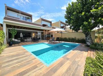 Imagem do Imóvel · Casa pé na areia à venda na praia de Juquehy - Cond. Fechado com 4 suítes e piscina