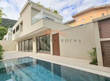 Imagem do Imóvel · Casa nova em condomínio fechado na praia de Juquehy com 4 suítes e ampla área externa
