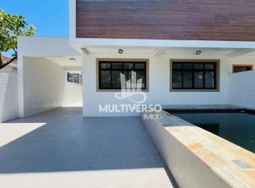 Casa · 155m² · 3 Quartos · 3 Vagas · Casa à venda em Santos, Vila Belmiro – 3 suítes, 3 vagas, piscina e churrasqueira