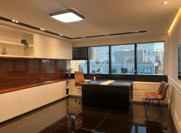 Casa · 32m² · 1 Vaga · Prestígio e Conforto: Sala Comercial c/ Vaga no Moinhos de Vento