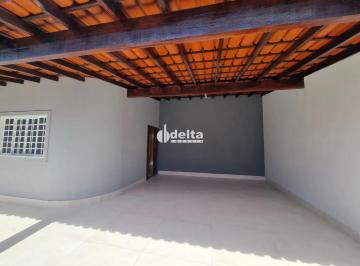 Casa · 300m² · 3 Quartos · 2 Vagas · Casa residencial com 3 quartos sendo 2 suítes disponível para venda no bairro Santa Mônica em Uberlâ