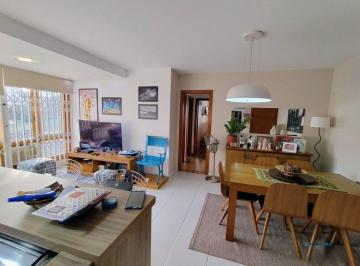 Apartamento · 75m² · 2 Quartos · Apartamento 2 quartos, vaga e elevador no bairro Teresópolis