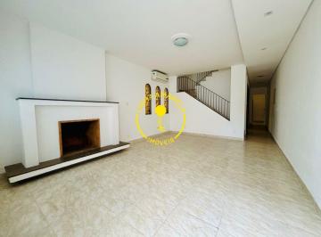 Casa · 380m² · 3 Quartos · 4 Vagas · Sobrado para Locação, A Poucos Minutos do Estádio Morumbis e Metrô São Paulo Morumbi.