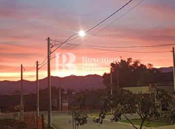 Casa · 306m² · 3 Quartos · 2 Vagas · Sobrado de Condomínio com 3 quartos, Bairro dos Guedes, Tremembé - R$ 1.2 mi, Cod: 1583