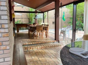 Casa · 255m² · 4 Quartos · 2 Vagas · Casa com 4 Quartos à Venda no Pantanal - Florianópolis/SC
