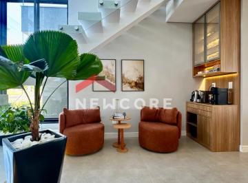 Casa de 4 quartos, Pardinho · Sobrado em Avenida 3 - Ninho Verde II - Pardinho/SP