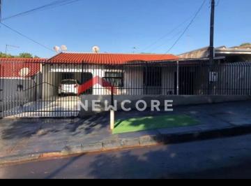 Casa · 100m² · 4 Quartos · 2 Vagas · Casa em Rua Pioneiro Guarino Augusto Basseto - Loteamento Batel - Maringá/PR
