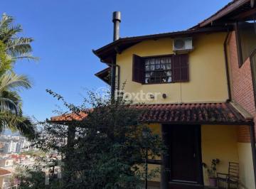 21e6af92 · Casa, 4 dormitórios, 237.15 m², em Itacorubi