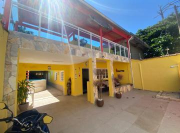 Casa de 4 quartos, Itanhaém · Casa beira do Mar oportunidade com ofuro e piscina em Itanhaém